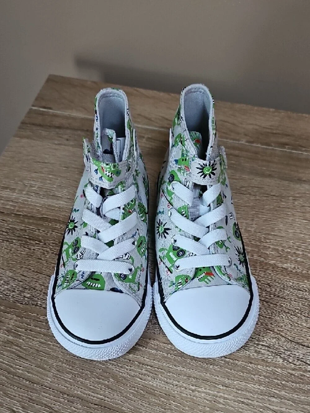 Converse Kids White High-Top Sneakers with Green Monster Print Size 9